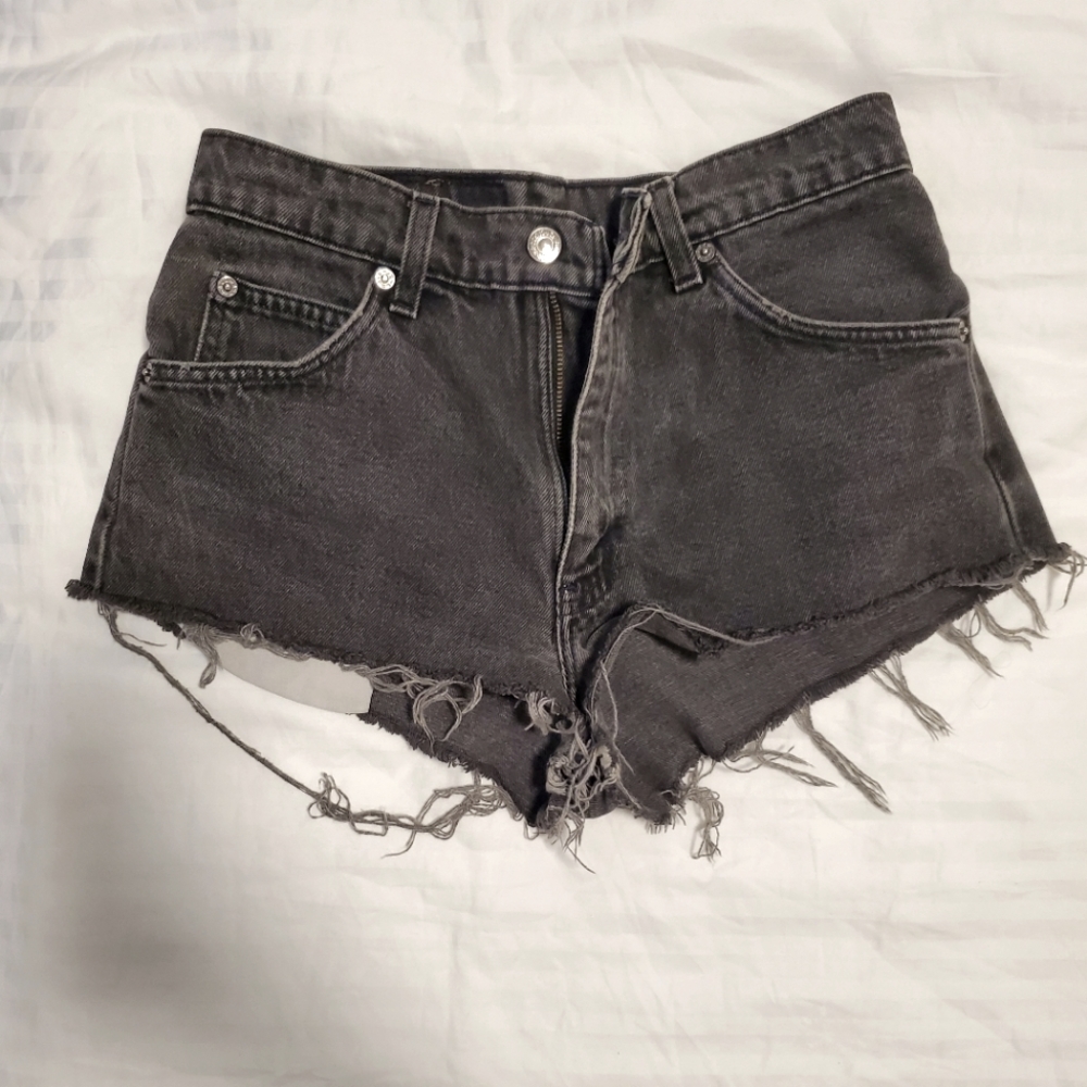 Black levi shorts